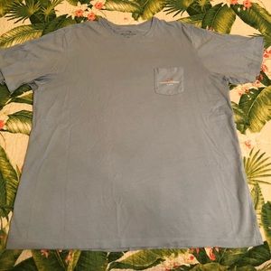 RARE Vineyard Vines T-shirt !!!!